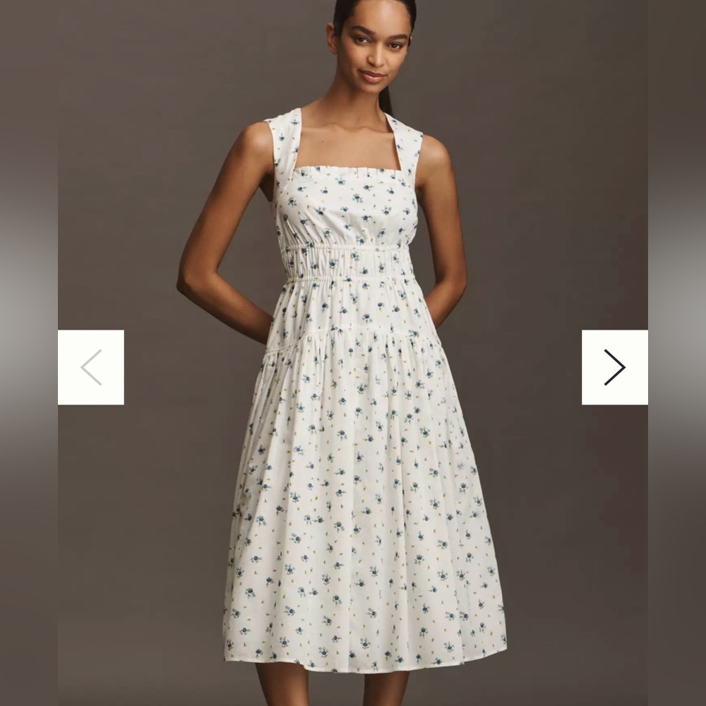 NWT Avec Les Filles Sleeveless A-
Line Floral Midi Dress